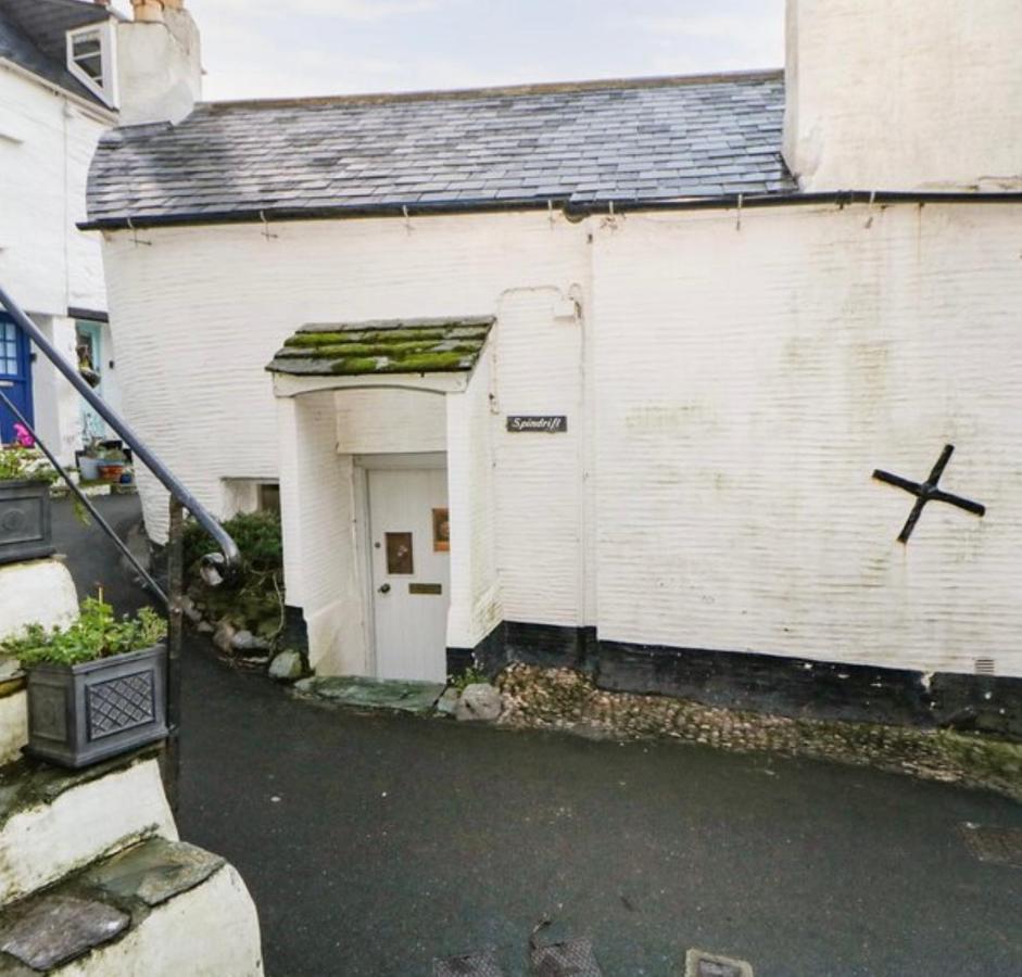 Spindrift Is A Beautiful Newly Refurbished Three Bedroom Private Family House Located On The Old Harbour And The Coastal Path In The Heart Of Beautiful Polperro Exterior photo