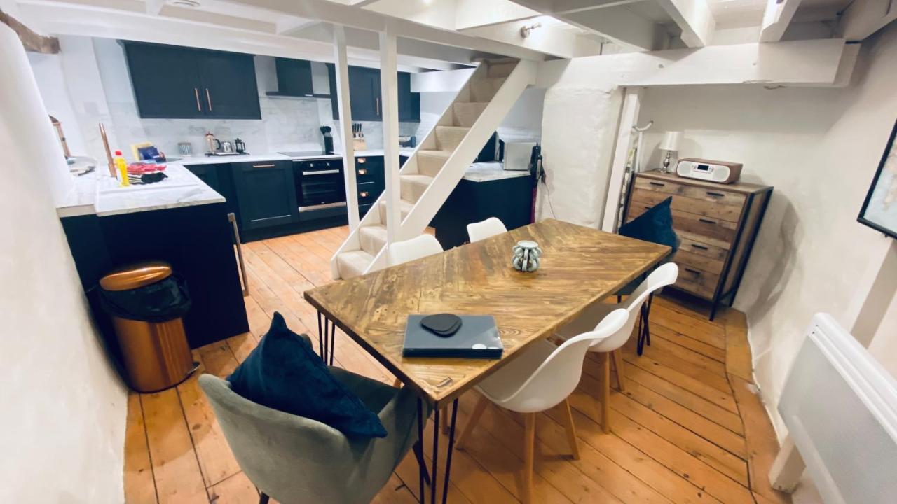 Spindrift Is A Beautiful Newly Refurbished Three Bedroom Private Family House Located On The Old Harbour And The Coastal Path In The Heart Of Beautiful Polperro Exterior photo