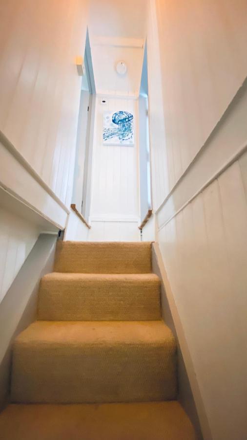 Spindrift Is A Beautiful Newly Refurbished Three Bedroom Private Family House Located On The Old Harbour And The Coastal Path In The Heart Of Beautiful Polperro Exterior photo