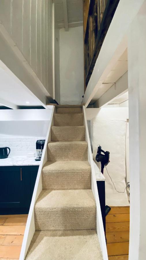 Spindrift Is A Beautiful Newly Refurbished Three Bedroom Private Family House Located On The Old Harbour And The Coastal Path In The Heart Of Beautiful Polperro Exterior photo